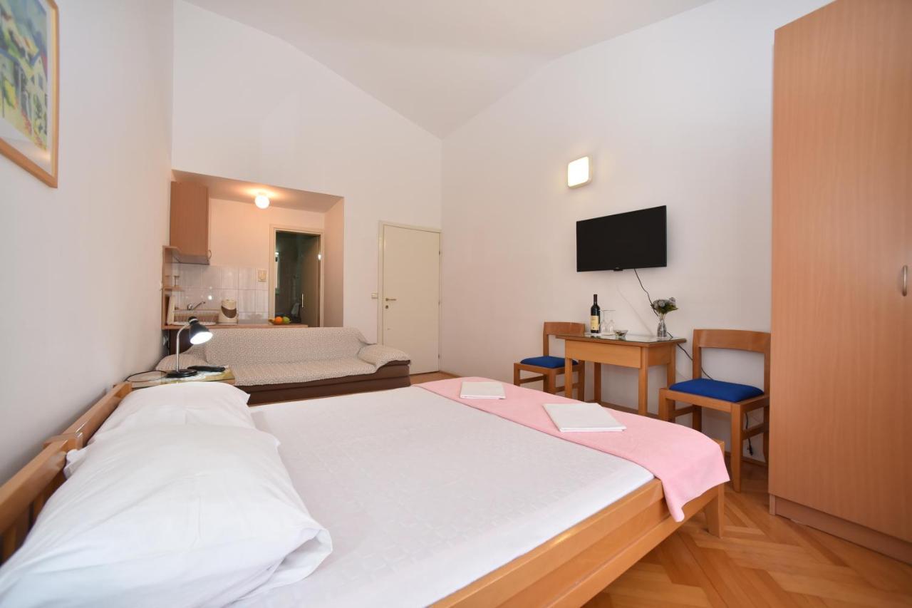 Apartmani Soljaga Petrovazzo Esterno foto