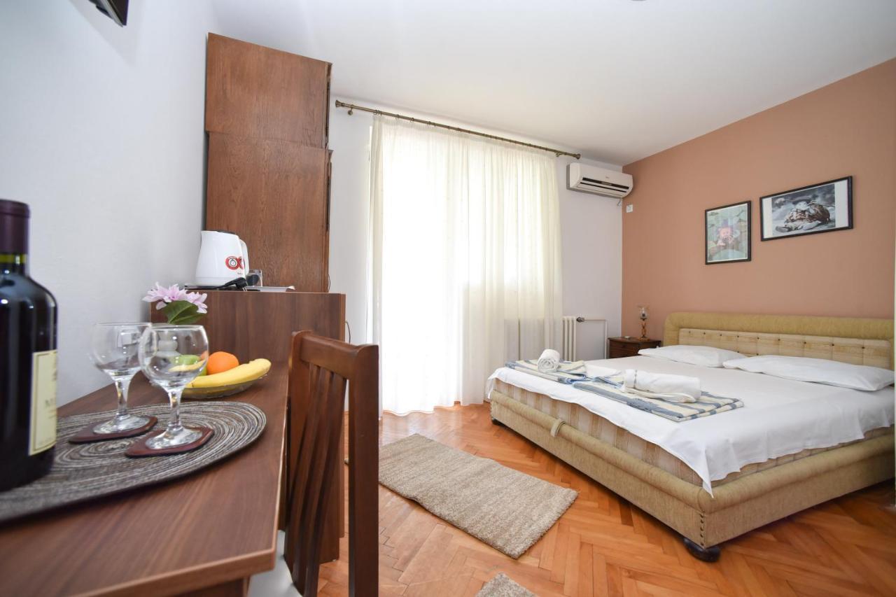Apartmani Soljaga Petrovazzo Esterno foto