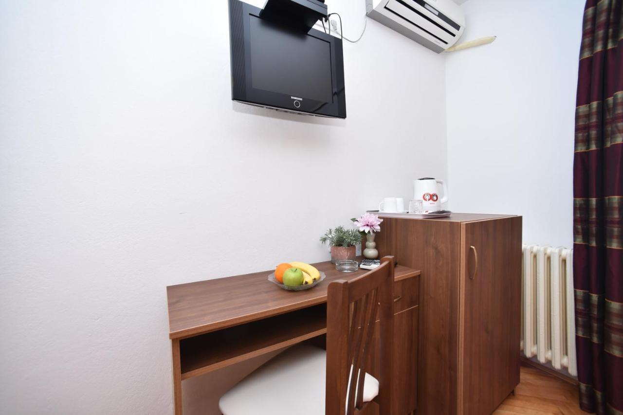 Apartmani Soljaga Petrovazzo Esterno foto