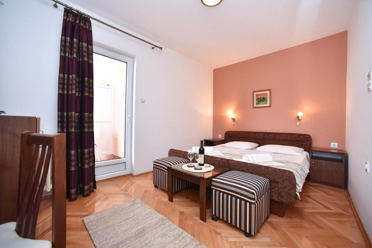 Apartmani Soljaga Petrovazzo Esterno foto