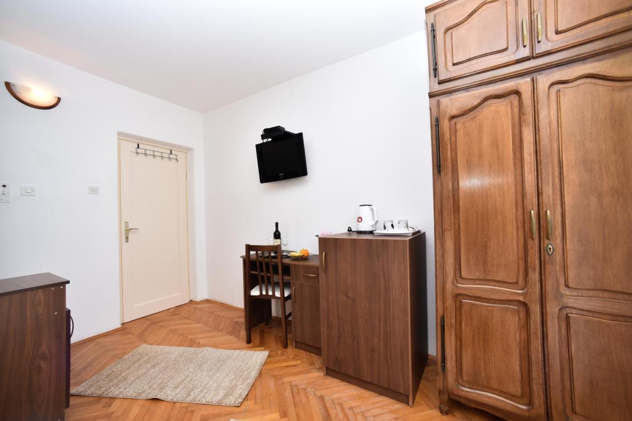 Apartmani Soljaga Petrovazzo Esterno foto