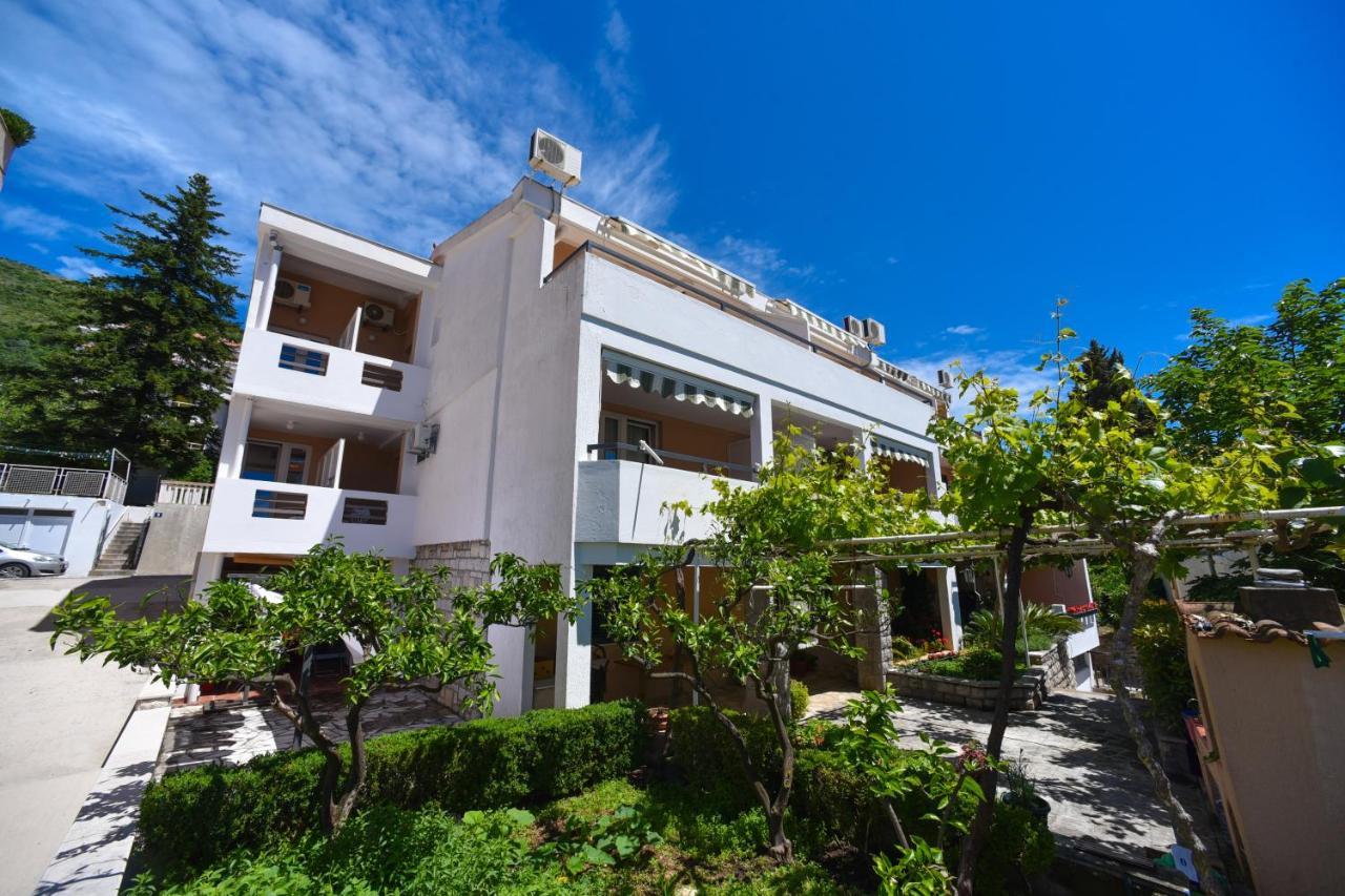 Apartmani Soljaga Petrovazzo Esterno foto
